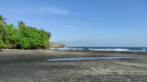 Antap Beach in Tabanan, Bali. 库存影片 245402594