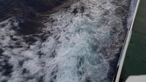 Antarctic expedition. waves rolling behind the boat as it moves Stock-Footage 337053379