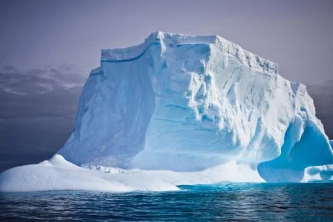 Antarctic iceberg Фото