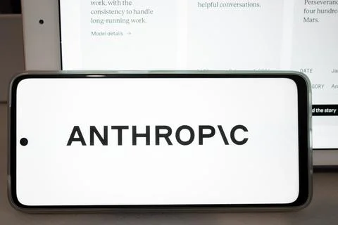 Anthropic logo on smartphone screen Fotos de archivo