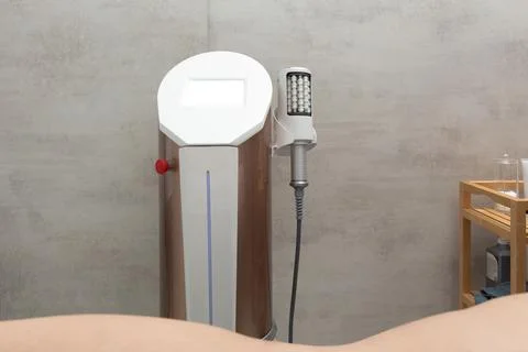 Anti-cellulite massage machine with compression and vibration technology Fotos Stock