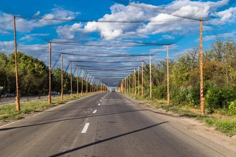 Anti-drone nets defense system near Kramatorsk, Ukraine 库存照片