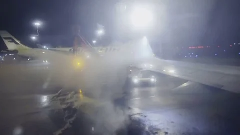 Anti-ice processing on the aircraft wing Video stock 83500695