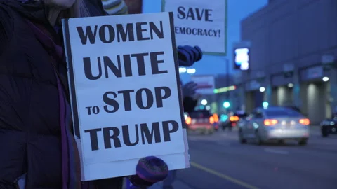 Anti Trump Protest Vídeos de archivo 132653695