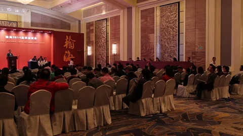 Antique auction site Stock Footage 118352091