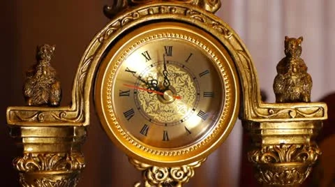 Antique clock  10:00 Stockbeeldmateriaal 20589568