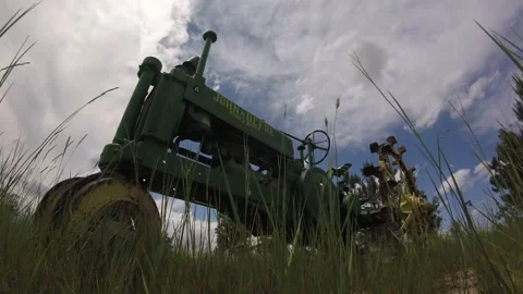 Antique John Deere Tractor Video stock 250299879