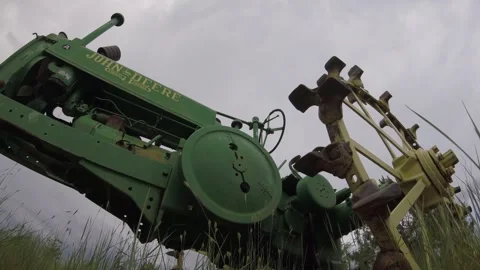 Antique John Deere Tractor 스톡 동영상 250299915