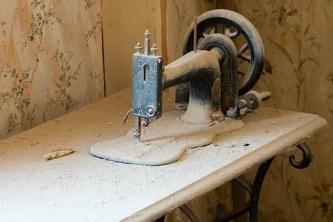 Antique sewing machine Stock Photos