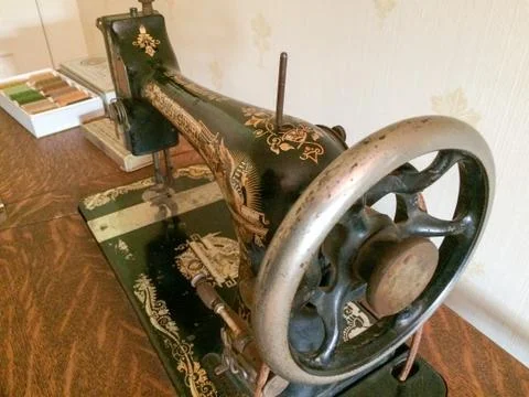 Antique singer sewing machine Stock Photos