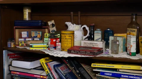 Antique store items Vídeo Stock 36740044