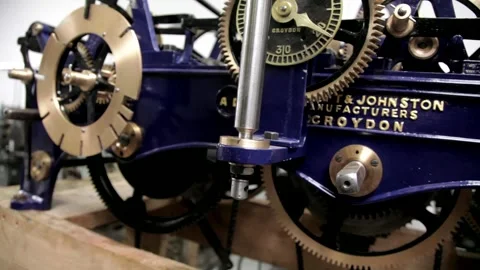 Antique Tower Clockwork Gears and Mechanism 库存影片 345754567
