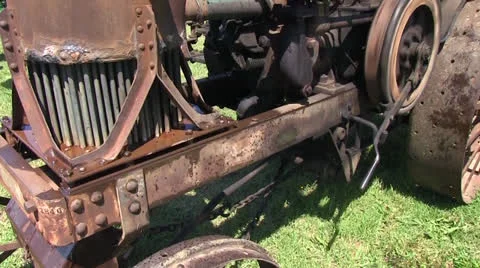 Antique, tractor running Stock Footage 23216578