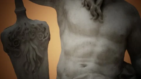 Antique white marble statue Vídeo Stock 146211107