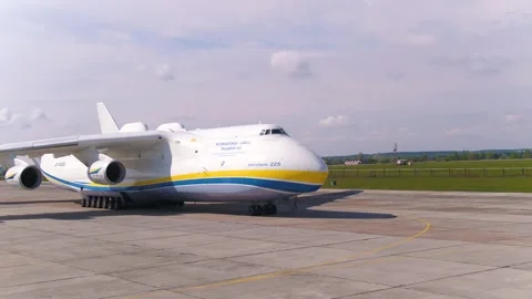 Antonov An-225 Mriya Stock Footage 255155667