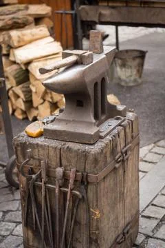 Anvil and blacksmith hammer Stock Photos