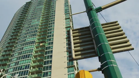 Apartment building in Toronto Vídeo Stock 217990204
