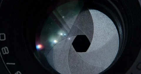 Aperture Video stock 131199844