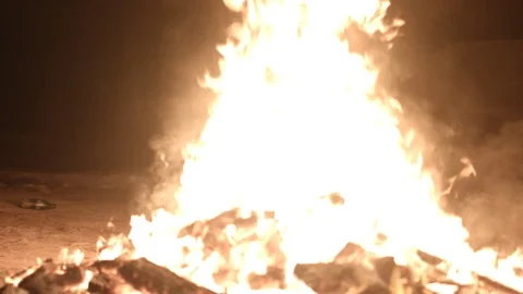 Apoclipse camp fire Stock Footage 87480013