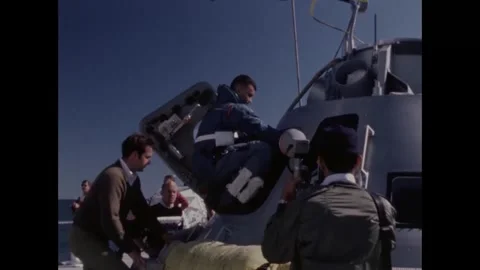 Apollo 8 back-up crew Fred Haise climbing into command module egress training Stockbeeldmateriaal 271519103