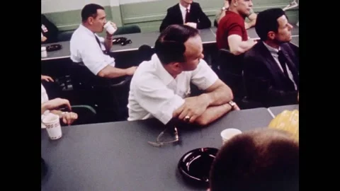 Apollo Space Program astronauts classroom training Vídeos de archivo 263453127