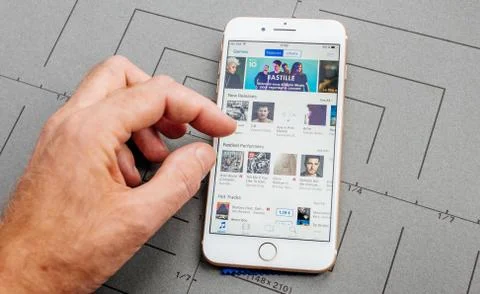 App on Apple iPhone Plus the application software Foto stock