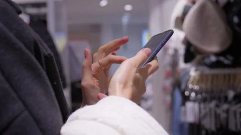 App for fitting rooms with augmented reality, AR fitting rooms. Stock Footage 263766757