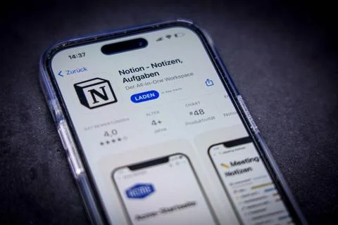 App Store - Apple 20.02.2023: Apple App Store auf einem iPhone. Nützliche .. Stock Photos