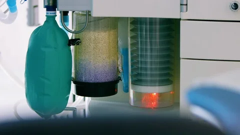 Apparatus for artificial ventilation of the lungs handheld shot Video stock 101011393