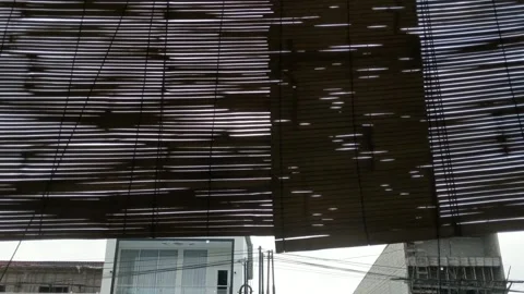 The appearance of rain outside the building 库存影片 262958562