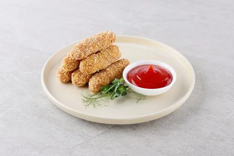 Appetizer shareable starter small white saucer plate six deep-fried cheesy Stock Photos