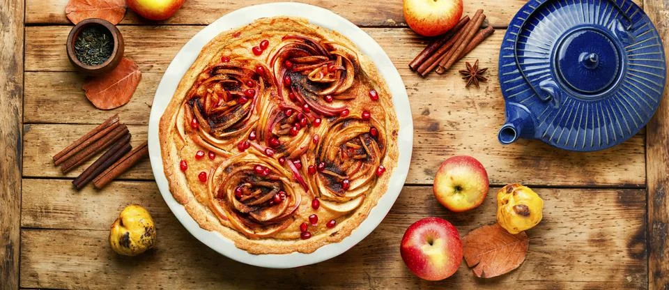Appetizing apple pie Stock Photos