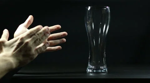 Applause to empty glass of beer Stock Footage 66344706