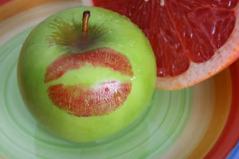Apple and Pomelo Stock-Fotos