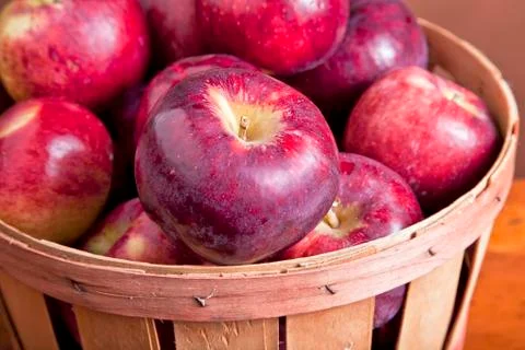 Apple basket Stock Photos