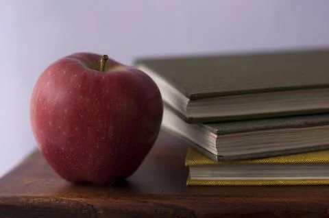 Apple with books Foto stock