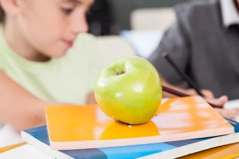 Apple on books Foto stock