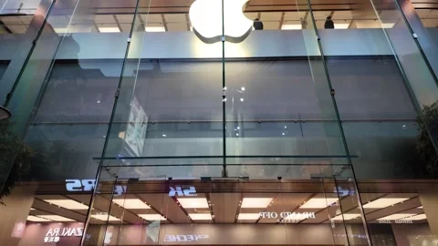Apple Causeway Bay store front, Revealing shot Stock Footage 305155744