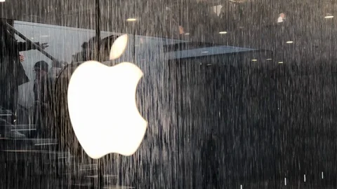 Apple Computer Store, Liberty Square, Milan, Italy Stock Footage 121648806