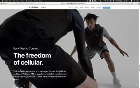 Apple Computers launch freedom of cellular Apple Watch Series 4 Stock Photos