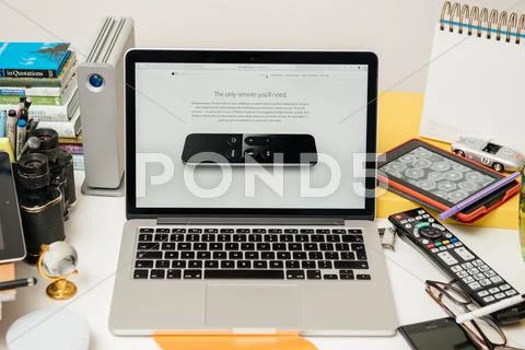 Apple Computers new iPad Pro, iPhone 6s, 6s Plus and Apple TV Stock Photos