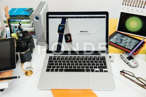 Apple Computers new iPad Pro, iPhone 6s, 6s Plus and Apple TV Stock Photos
