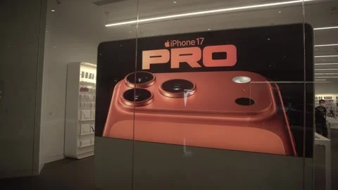 Apple Iphone 17 pro max advertisment screen Video stock 319989227