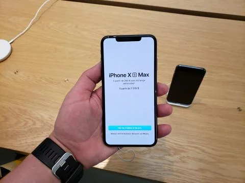 Apple iPhone XS Max in a hand Stockfoto's