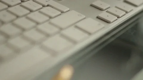 Apple Keyboard 動画素材 76720137