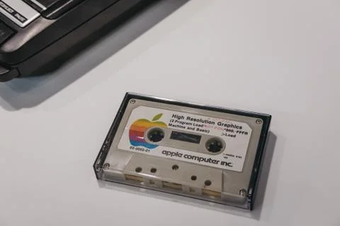 Apple Macintosh programme load cassette on display inside Apple Museum in Pra Foto stock
