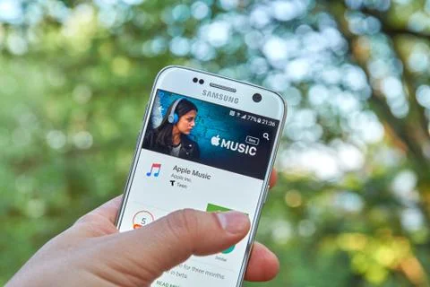Apple Music android app Stock Photos
