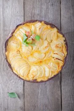 Apple pie with custard Foto stock