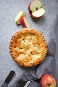 Apple pie with fresh apple Stock Photos