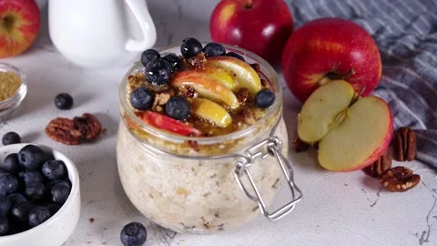 Apple pie overnight oatmeal Stock Footage 198193037